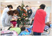 クリスマスツリーを飾ろう! クリスマスツリーを飾ろう!