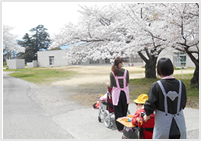 花見をしながら散歩を楽しみました 花見をしながら散歩を楽しみました